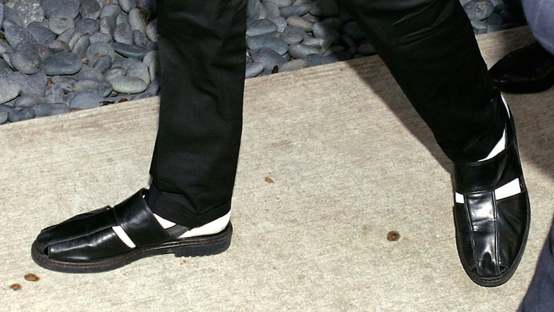 Illustration for article titled A Fool-Proof Guide to Wearing Socks with Sandals: Don't